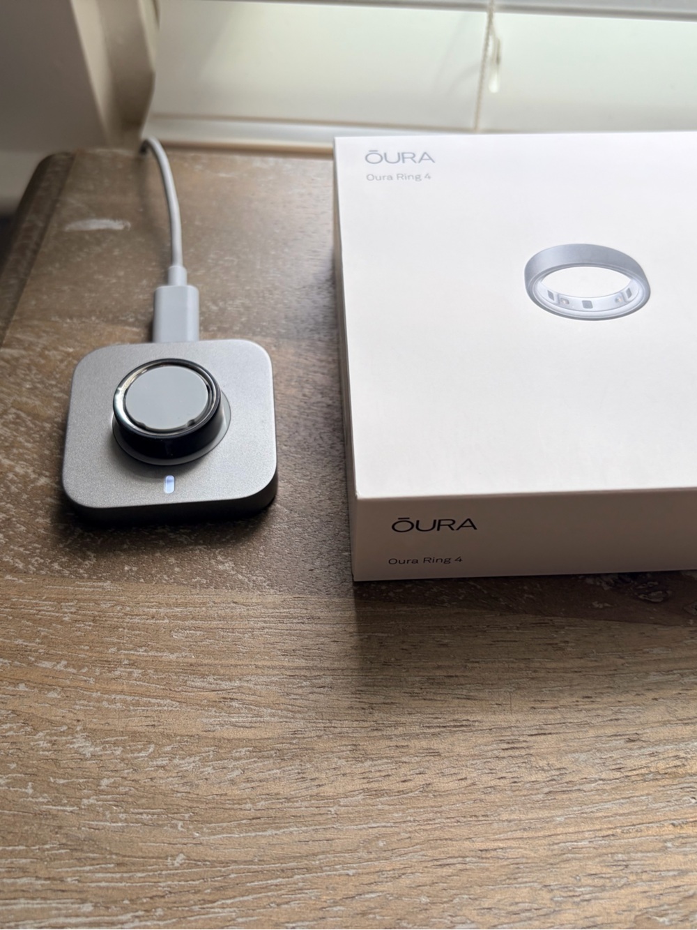 Oura Ring 4 Stealth Size 10 with Charging Dock